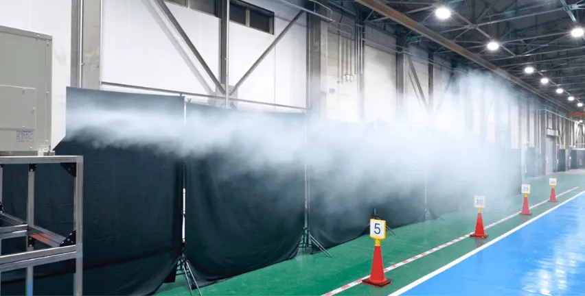 気流が20m先まで到達している様子の写真